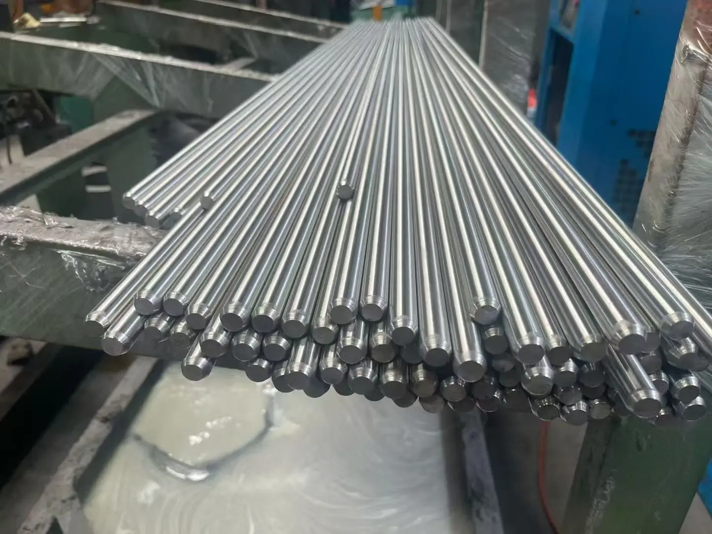 Tsingshan-origin 304 stainless steel centerless ground bars in stock