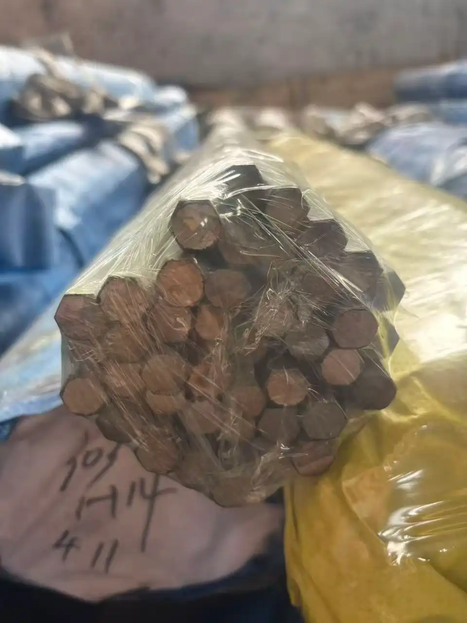 Hex stainless steel bar bundle for machining supply